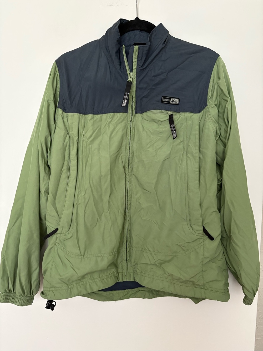 REI Men's Two-Tone Green Lightweight Jacket